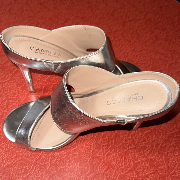Charles by Charles David silver open toe stilettos shoes - great shape!! Heels - Picture 2 of 8